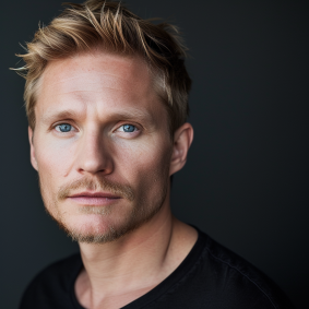 Daniel Ljunggren: Hyperrealism Portrait in Black