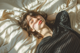 Desert Rose: Aesthetic Lingerie Elegance Captured by Chizuko Yoshida
