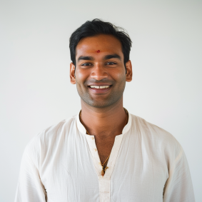 Radiant Smile: The Confluence of Tradition and Modernity with Model Bholekar Srihari